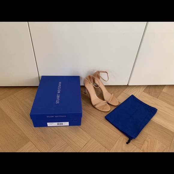 Stuart Weitzman nudistsong - Picture 4 of 4